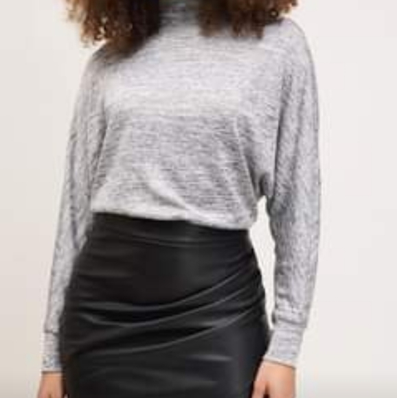 Mock turtle neck crop top - Picture 2 of 6
